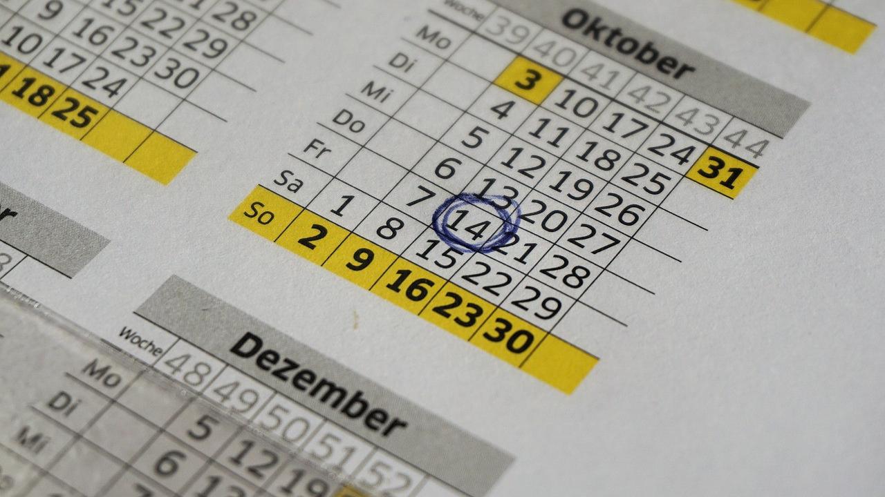 nama bulan dalam bahasa inggris