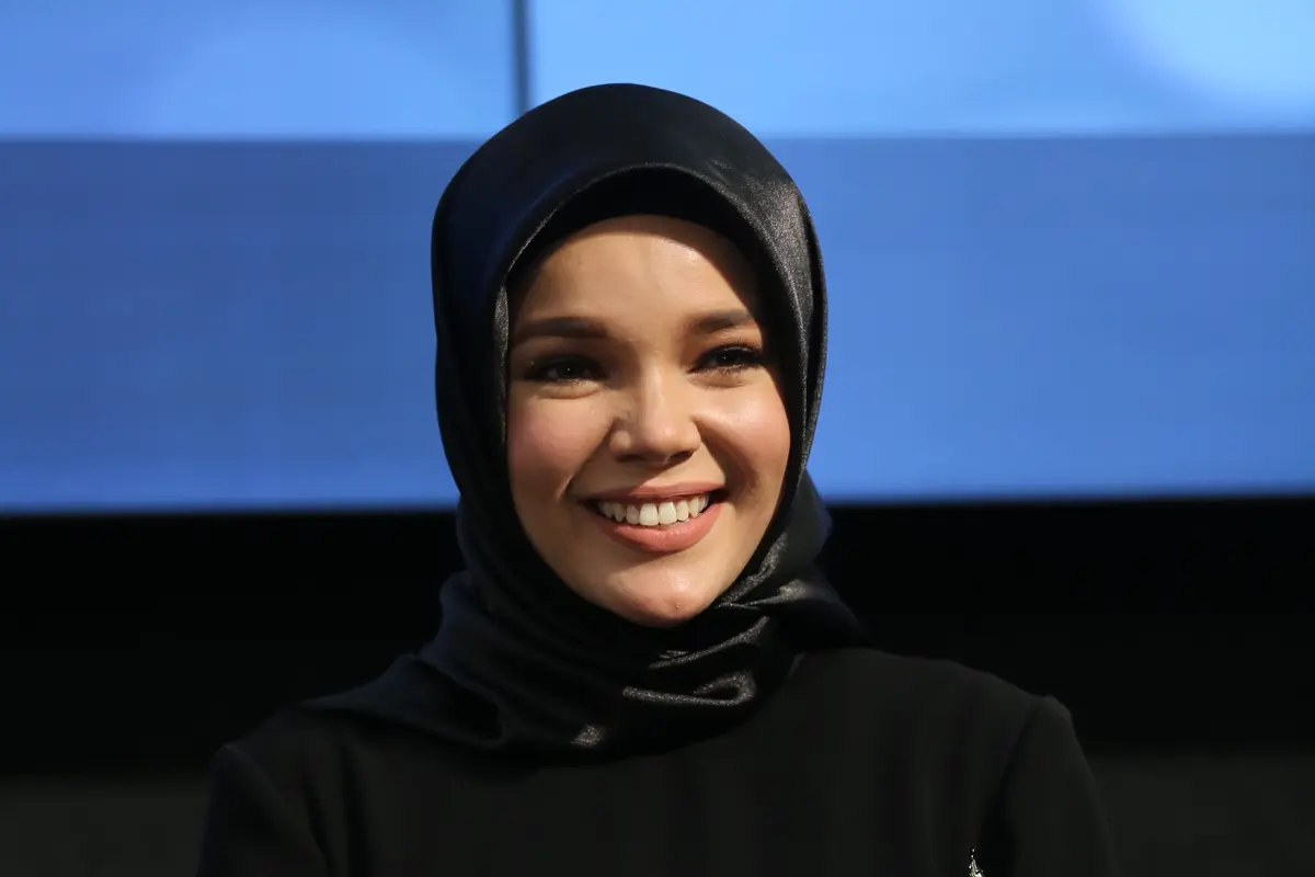 [Bintang] Dewi Sandra