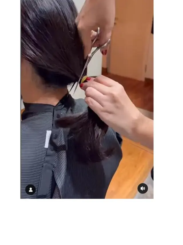 8 Potret Dikta Potong Rambut Gondrong, Beri Semangat Bagi Pejuang Kanker