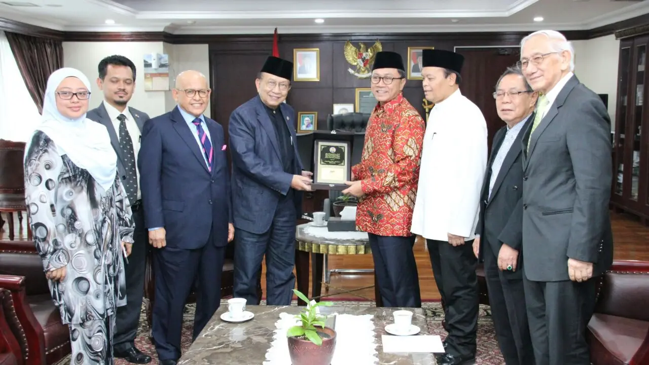 Terima Penasihat Malaysia, Ketua MPR Bicara Perlindungan TKI