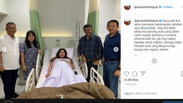 Djarot Saiful Hidayat membesuk putra Ahok.