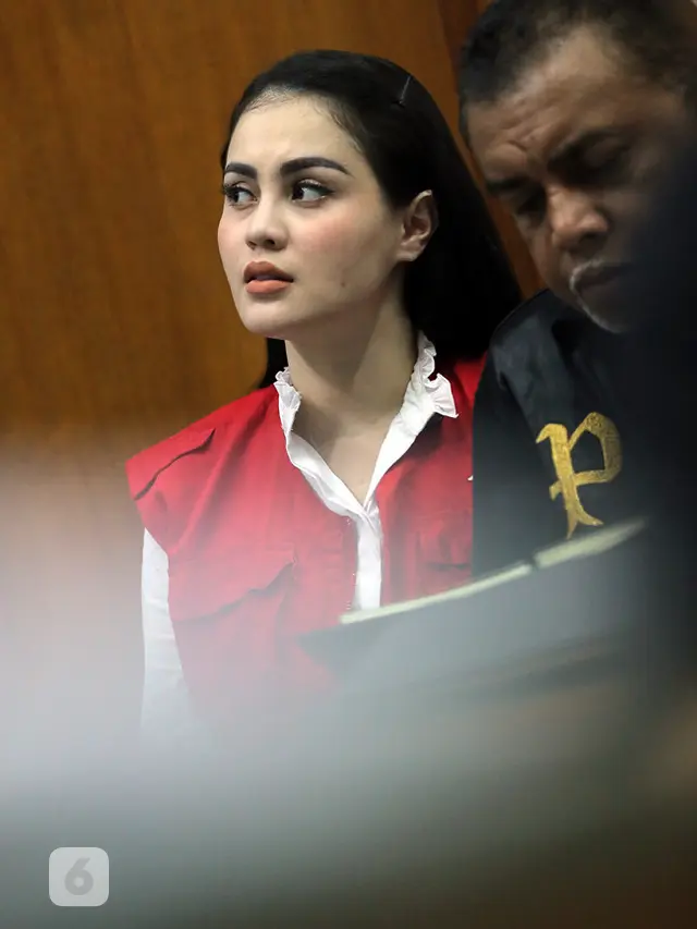 [Bintang] Sidang Jennifer Dunn