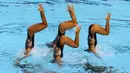 Tim renang indah Indonesia beraksi di nomor Team Technical & Free Routine SEA Games 2015. (Bola.com/Arief Bagus)