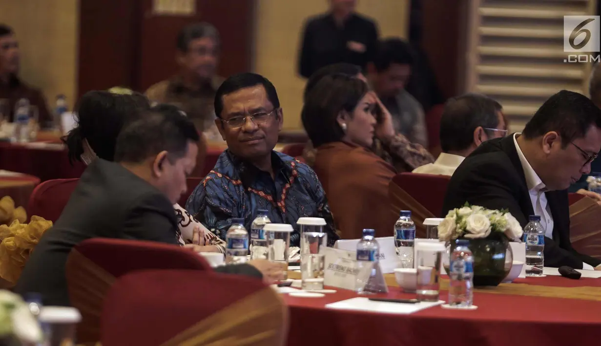 Mantan Menteri Perindustrian, Saleh Husin saat menghadiri pembukaan seminar Komite Ekonomi dan Industri Nasional (KEIN) di Jakarta, Rabu (17/1). Seminar tersebut bertemakan "Mengelolah potensi Ekonomi 2018". (Liputan6.com/Faizal Fanani)