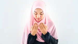 Ilustrasi muslimah, Islami. Credit: freepik.com