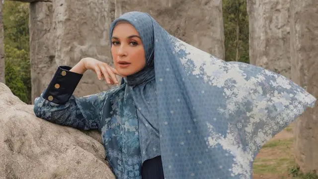 Shi by Shireen Sungkar