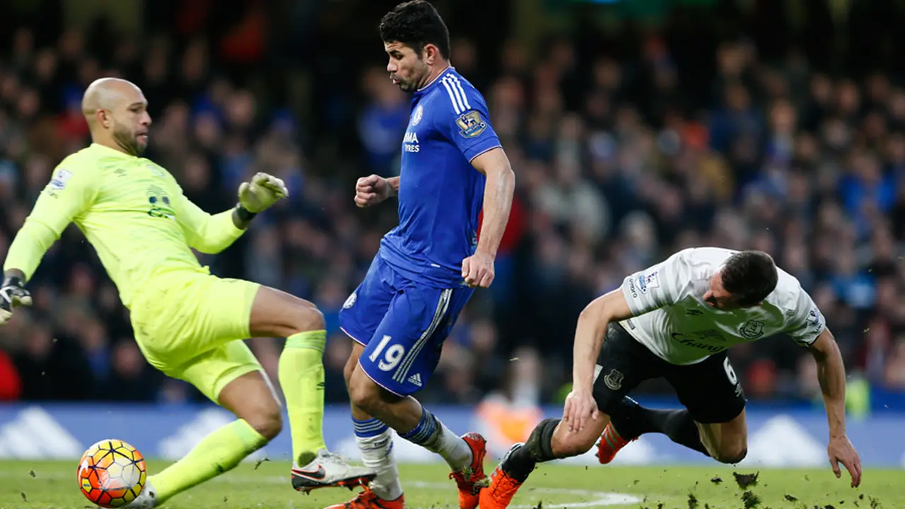 Jagielka dan Howard Tak Mampu Hentikan Costa Mencetak Gol