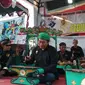 Posko mudik lebaran 2019 bertemakan budaya dengan mengenalkan salah satu gamelan Cirebon ke pemudik. Foto (Liputan6.com / Panji Prayitno)