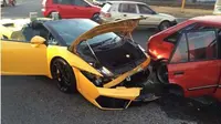 Hantam Mazda, Lamborghini Ini Malah Ringsek Sendiri