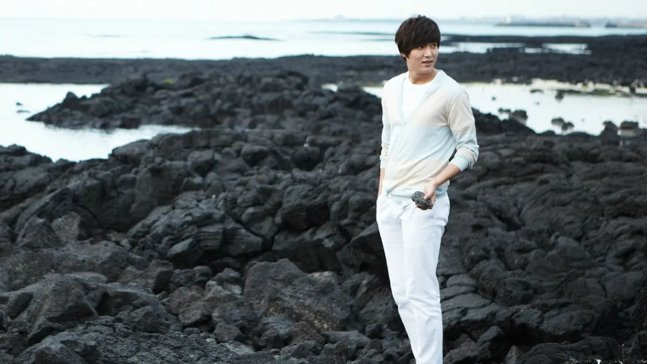 Cerita Lee Min Ho dengan Wajah Vampire Tampan