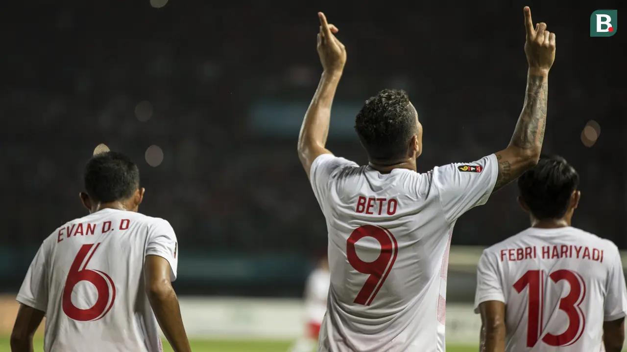 Sepak Bola : Indonesia Vs Laos