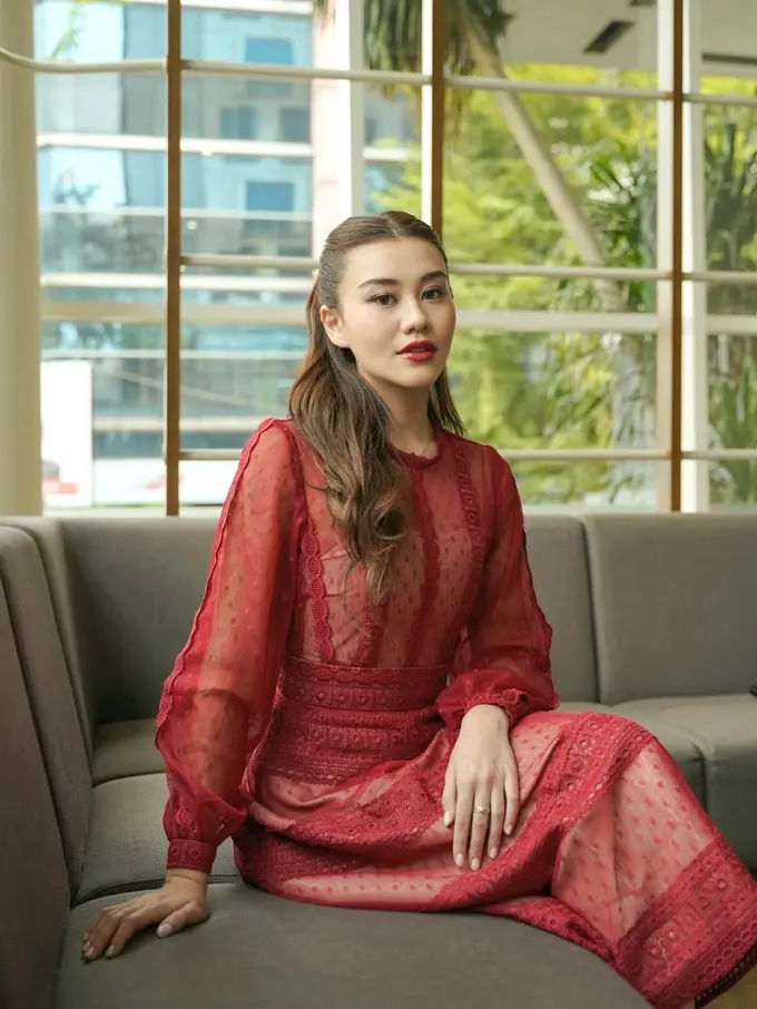 Aaliyah Massaid berbusana merah (Instagram/aaliyah.massaid)