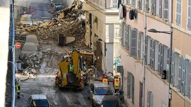 Bangunan Runtuh di Marseille Prancis