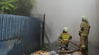 Kebakaran melalap rumah tinggal di Bintaro, Pesanggrahan pada Rabu (29/3/2023) pukul 08.35 WIB pagi. (Liputan6.com/Winda Nelfira)