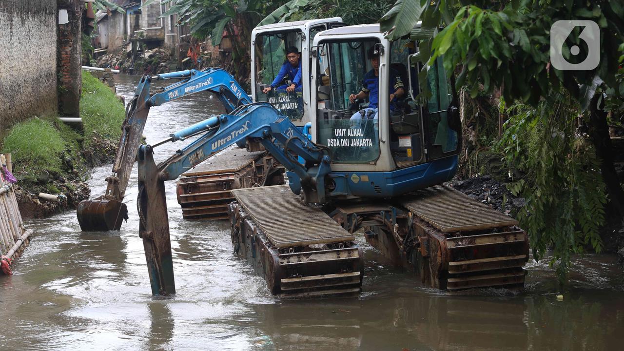 Pengerukan Kali Mampang