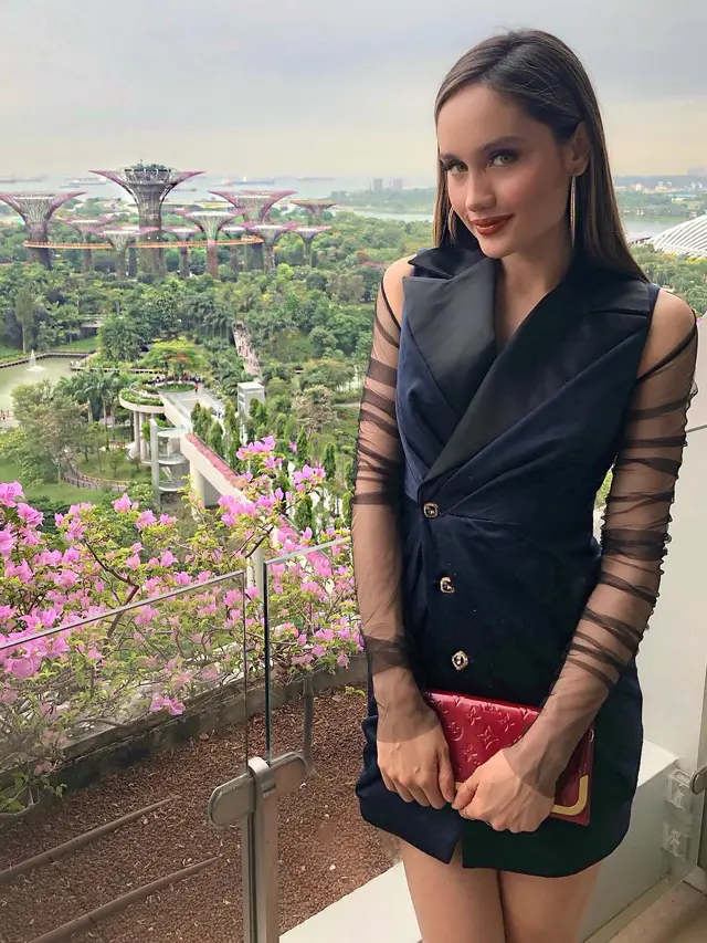 [Fimela] Cinta Laura