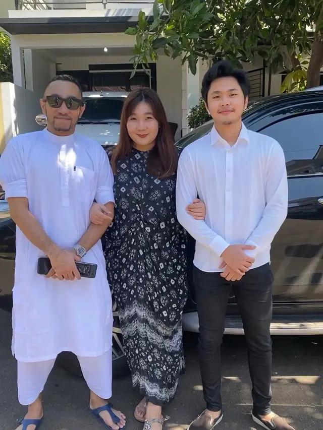 Baru Berulang Tahun, Ini 6 Potret Terbaru Enji Mantan Suami Ayu Ting Ting