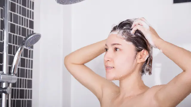Cara Detoks Rambut yang Bisa Dilakukan untuk Atasi Masalah Kerusakan, Yuk Kembalikan Kesehatannya!