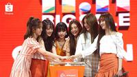 So many special surprises were presented by Shopee and the peak yesterday night Shopee managed to hold a Shopee 11.11 Big Sale TV Show with GFRIEND, as well as marking the start of the peak of the Shopee 11.11 Big Sale promo.
