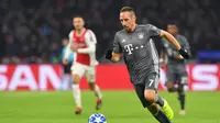 2. Franck Ribery – Ribery sudah memberikan banyak gelar untuk the Bavarian baik dari gelar Bundesliga maupun gelar Liga Champions. Namun kecepatannya makin menurun dan jarang tampil konsisten akibat cedera yang ia derita. (AFP/E. Dunand)