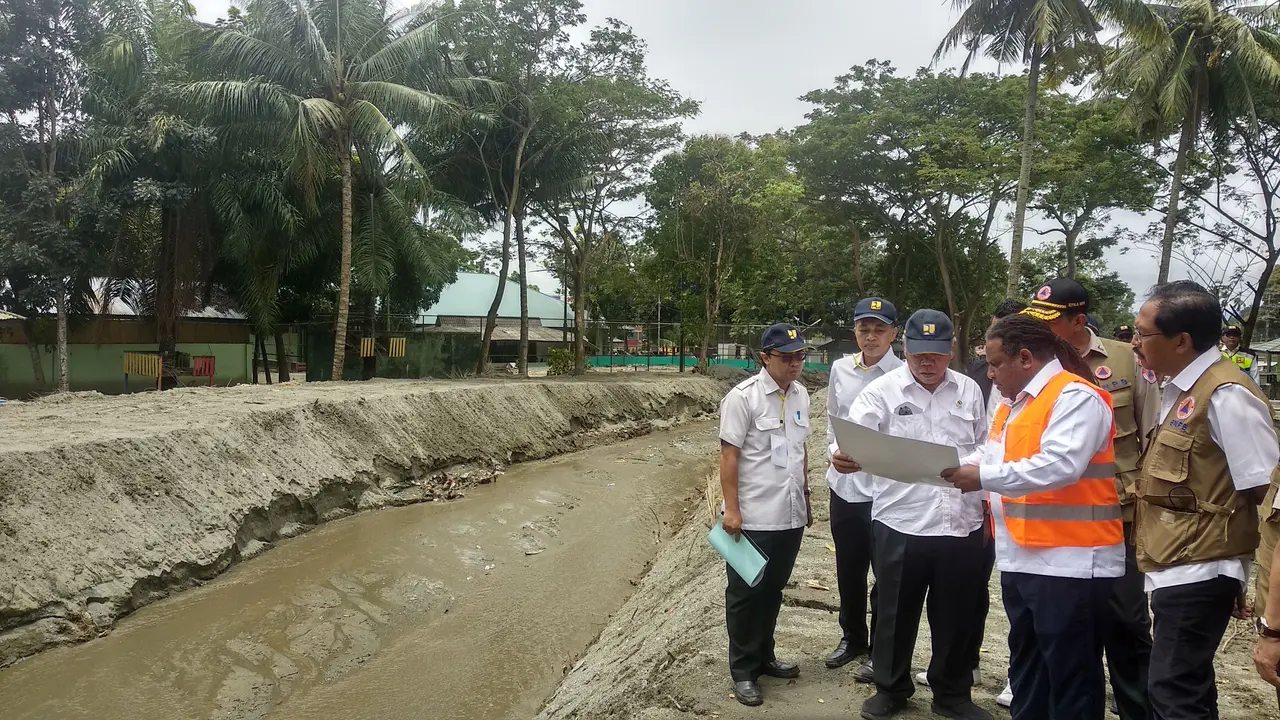 Menteri Pekerjaan Umum dan Perumahan Rakyat (PUPR) Basuki Hadimuljono mengunjungi Sentani, Papua, Senin (1/4/2019).