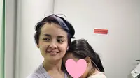Joana Alexandra Kabarkan Putrinya Menderita Bronkopneumo, Panik Buru-Buru ke IGD Sampai Tak Sempat Mandi. (instagram.com/joannaalexandra)