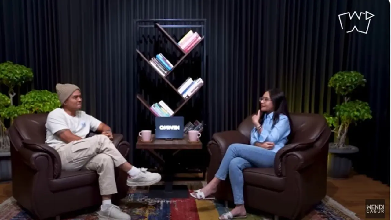 Jadwal Prilly Latuconsina Super Padat sampai Harus Atur Waktu Buat Makan Bakso Plus Kerupuk.