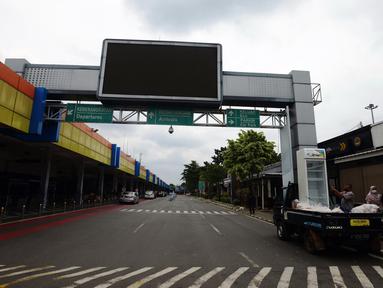 Suasana Bandara Halim Perdanakusuma di Jakarta, Rabu (26/1/2022). Bandara Halim Perdanakusuma ditutup selama 3,5 bulan untuk proses revitalisasi. (merdeka.com/Imam Buhori)