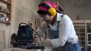 Tukang kayu Iran Sahar Biglari menyelesaikan pekerjaannya saat bekerja di bengkelnya di Teheran, Iran, 12 Maret 2023. Secara tradisional, tukang kayu di Iran merupakan profesi yang didominasi laki-laki. (AP Photo/Vahid Salemi)