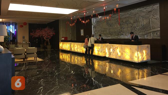 Front desk Crowne Plaza Bandung. (Liputan6.com/Putu Elmira)