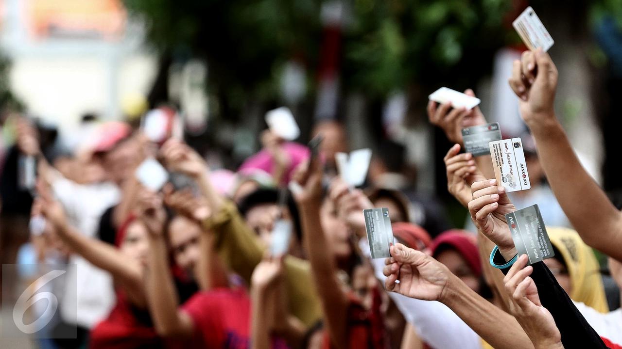 20160627-Pemegang KJP SD Serbu Pasar Daging Murah di Matraman-Jakarta
