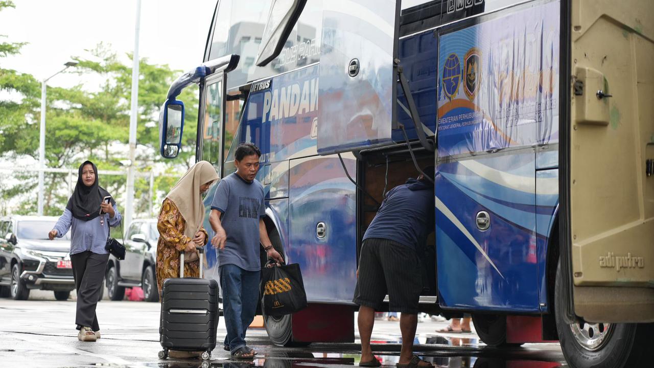 10,11 Juta Penumpang Naik Angkutan Umum saat Libur Nataru