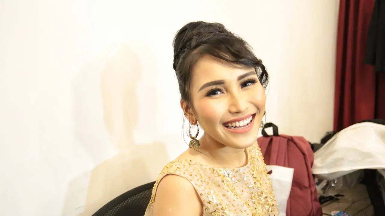 [Bintang] Ayu Ting Ting 