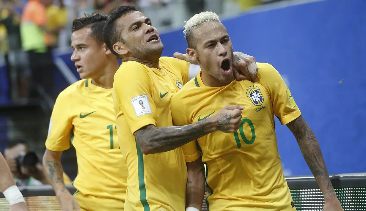 Neymar menjadi penentu kemenangan timnya dengan satu gol ke gawang Kolombia, brasil menang 2-1 pada laga kualifikasi Piala Dunia 2018 Zona Conmebol di Manaus, Brasil, (7/9/2016) WIB. (AP/Andre Penner)