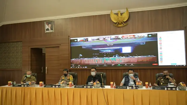Wali Kota Azis Larang Warga Luar Masuk Kota Cirebon