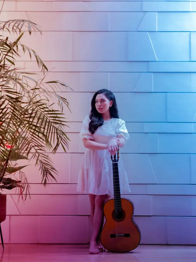 6 Potret Amindana Chinika, Penyanyi yang Rilis Single Baru Tiada Cinta Selain Kamu