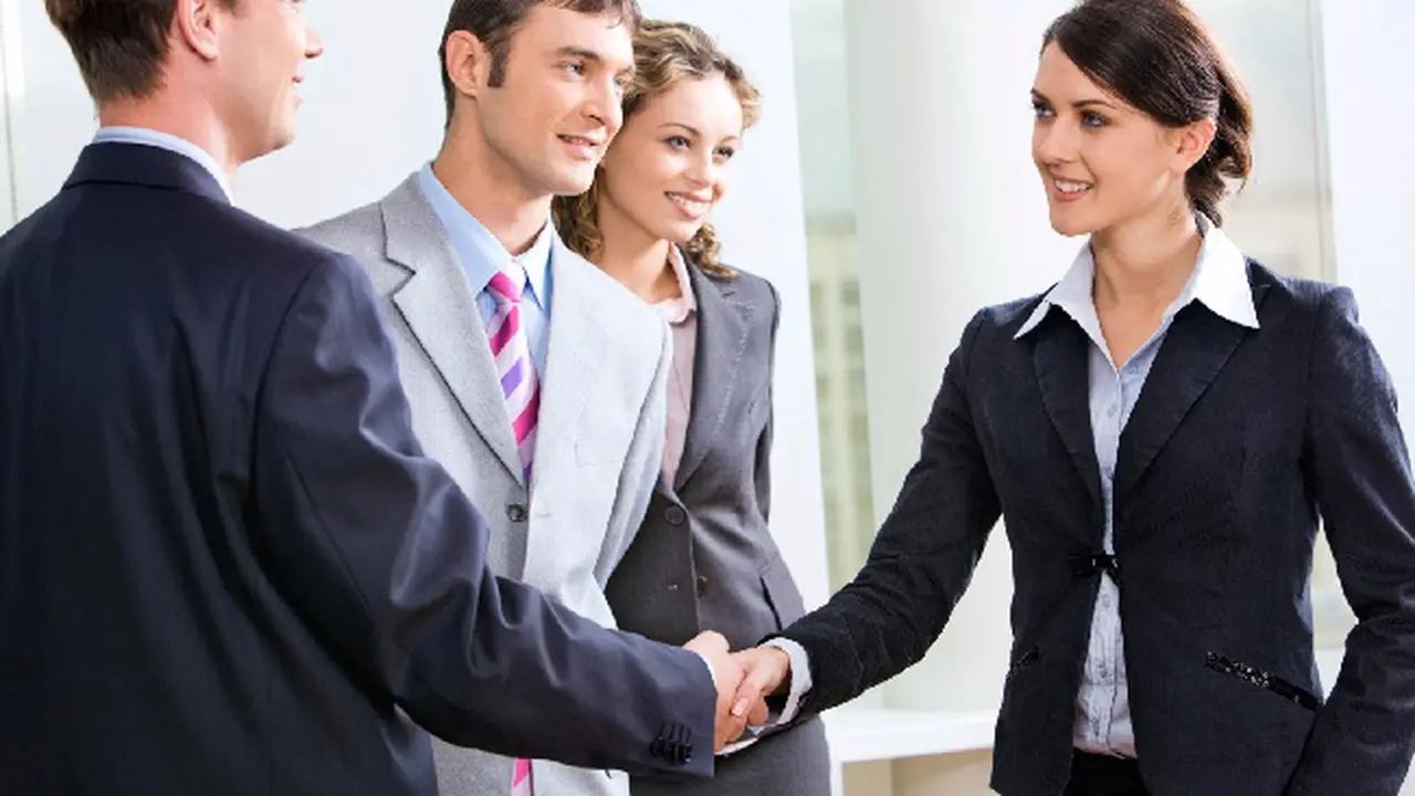 5 Cara Cepat Ingat Nama Rekan Kerja di Kantor