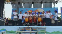 Pesta Rakyat Simpedes (PRS) resmi diawali dan dilaksanakan di Stadion Joyokusumo, Pati, Jawa Tengah, Minggu (13/10).