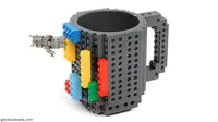 Keren! Ada Cangkir Kopi dengan Tempelan Lego