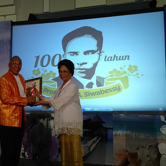 5 Nama Pahlawan Di Bidang Kesehatan Health Liputan6 Com