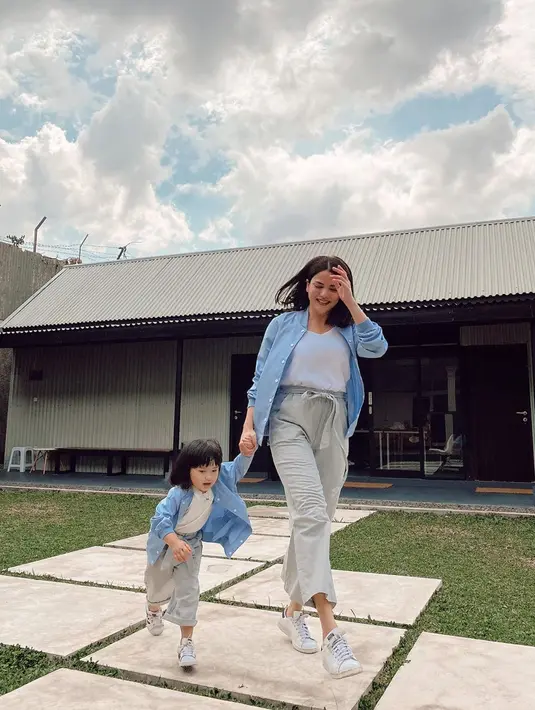 (Instagram/alicenorin)