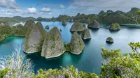 Wayag, Raja Ampat, Papua. (Foto: Shutterstock.comBy Eduardie Lie)