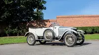 Mobil sport pertama, 1914 Vauxhall 25 hp 'Prince Henry' Sports Torpedo, terjual dengan harga US$ 657.185 atau setara dengan Rp 8,84 miliar (Foto: bonhams.com).