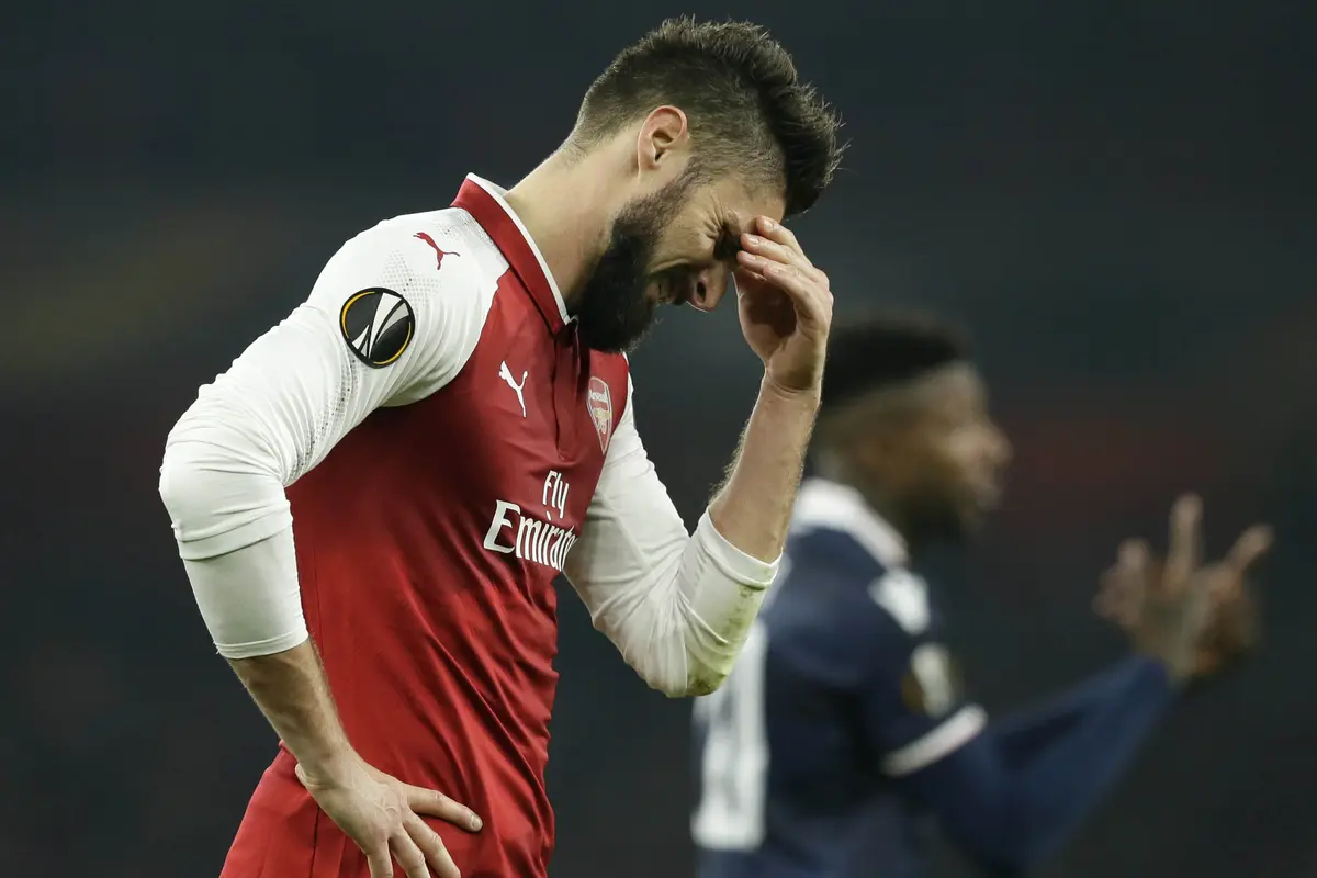 FOTO: Crvena Zvezda Berhasil Tahan Imbang Arsenal