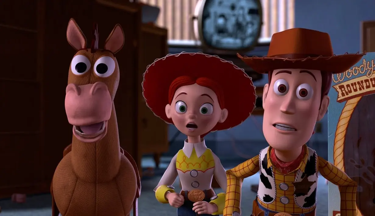 Film Pixar yang meraih kesuksesan di minggu pertama adalah Toy Story 2 (1999), Frozen (2013), dan Moana (2015).