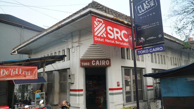 Toko Cairo dibangun pada 1920. Sejak awal didirikan, fungsi bangunan ini dipakai sebagai toko. (Liputan6.com/Huyogo Simbolon)