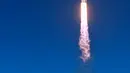 Peluncurkan pesawat ruang angkasa ini menuju ke Europa, salah satu bulan di planet Jupiter. (CHANDAN KHANNA/AFP)
