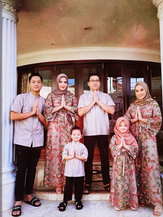 5 Momen Lebaran Aurel Hermansyah, Ditemani Orang Tersayang