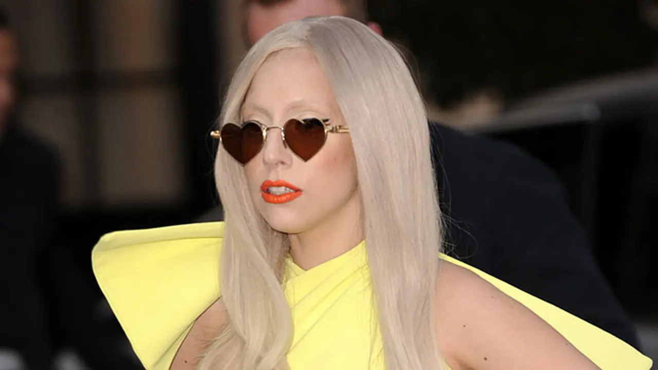 lady-gaga-131206c.jpg