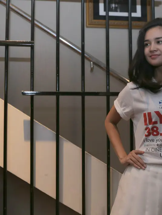 Akting yang diperlihatkan Michelle sempat membuat Rizky panik. Dia berpikir telah melakukan kesalahan hingga membuat Michelle menangis sejadi-jadinya. (Andy Masela/Bintang.com)